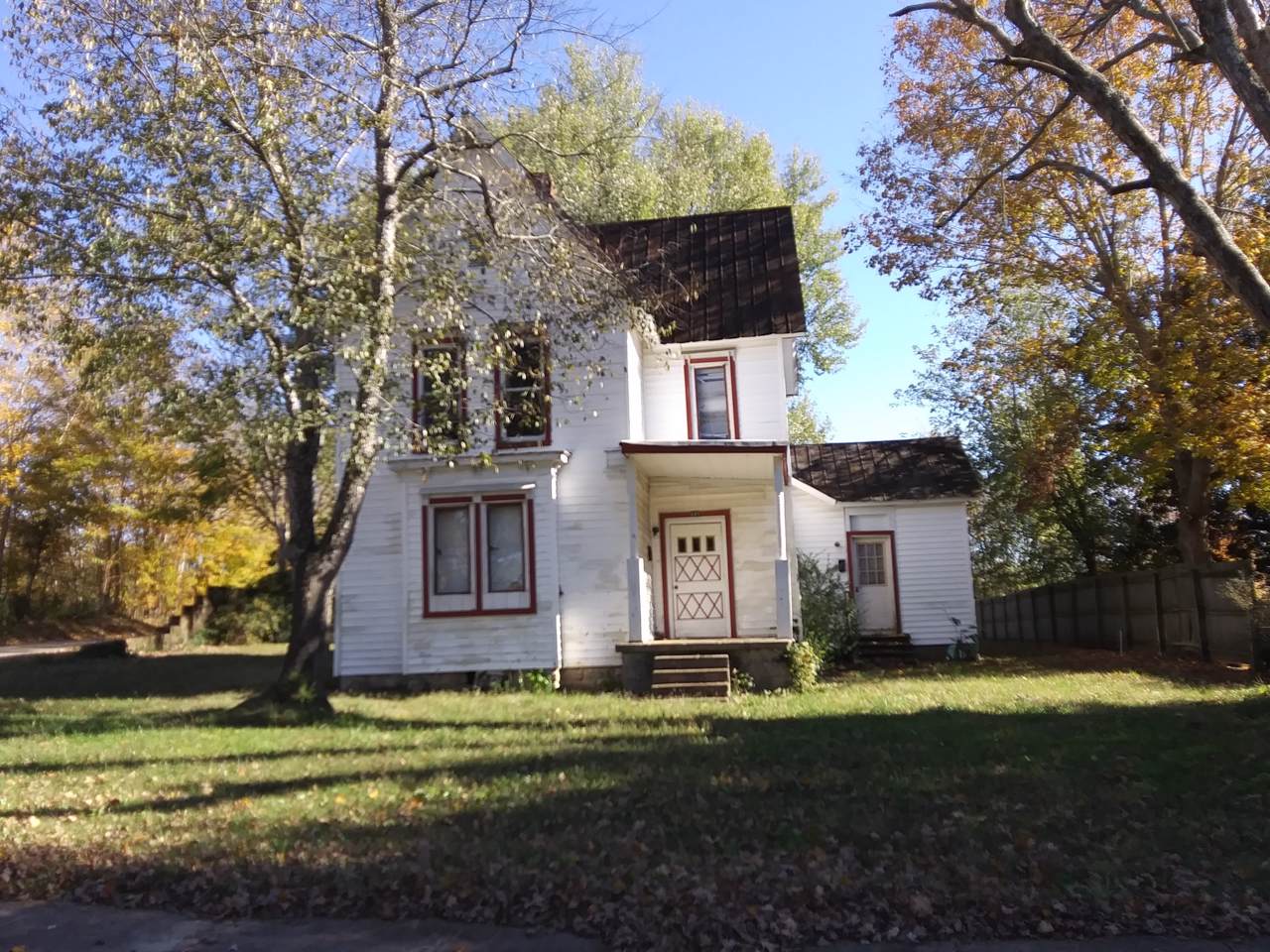 101 Bryan Ave. - Photo 1