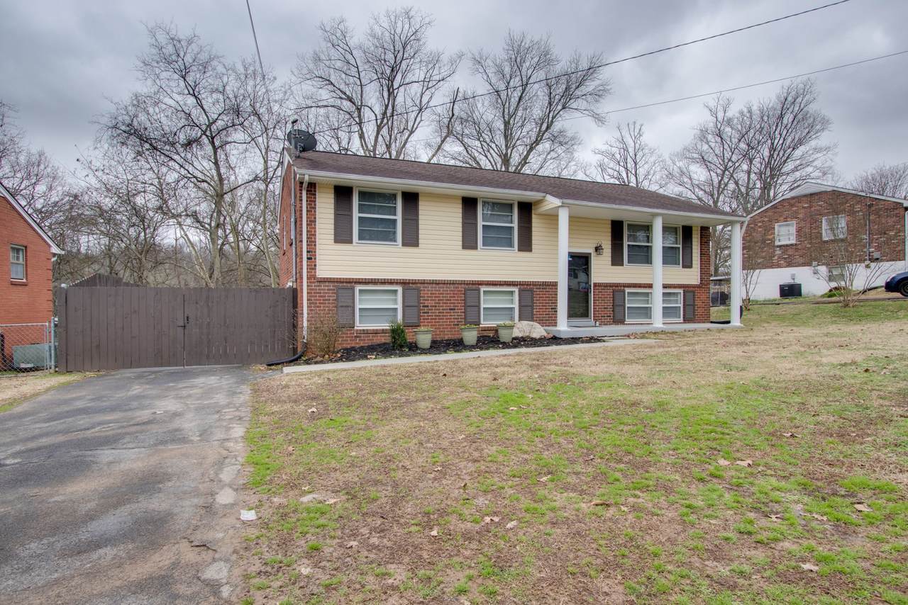 3219 Lakeland Dr - Photo 1