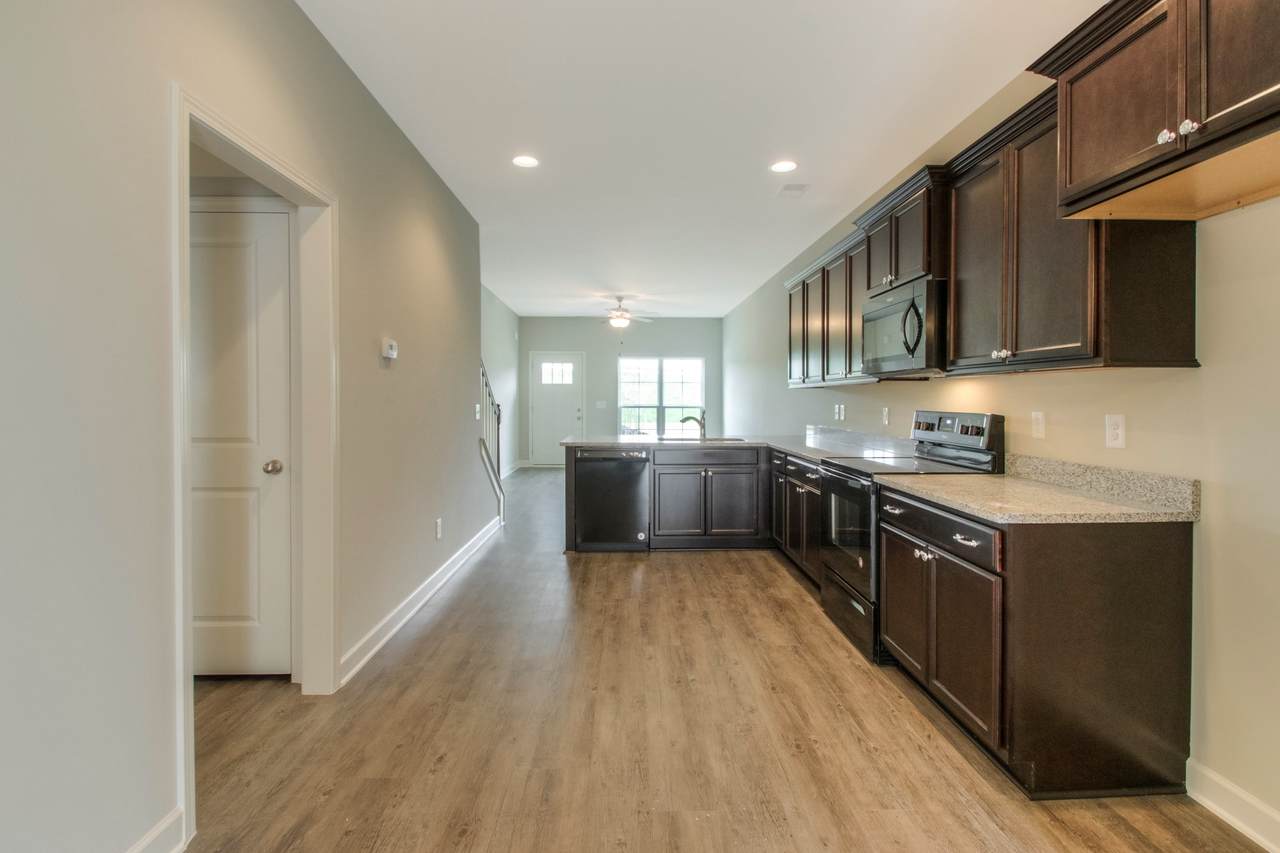 1709 Barbourville Ln - Photo 1