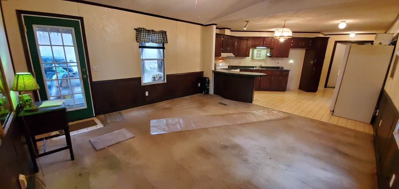 4365 Chapel Hill Rd - Photo 1
