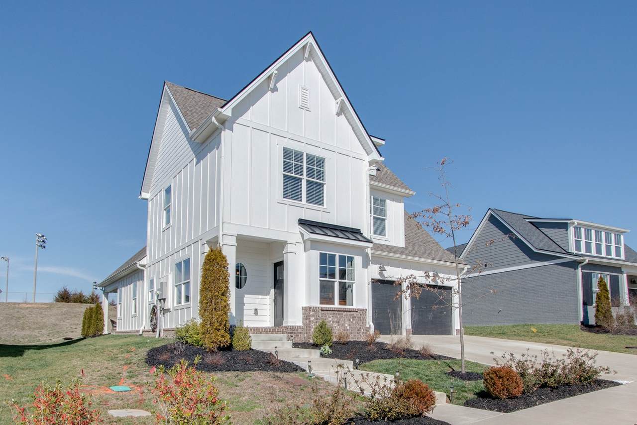 661 Sire Ave - Photo 1