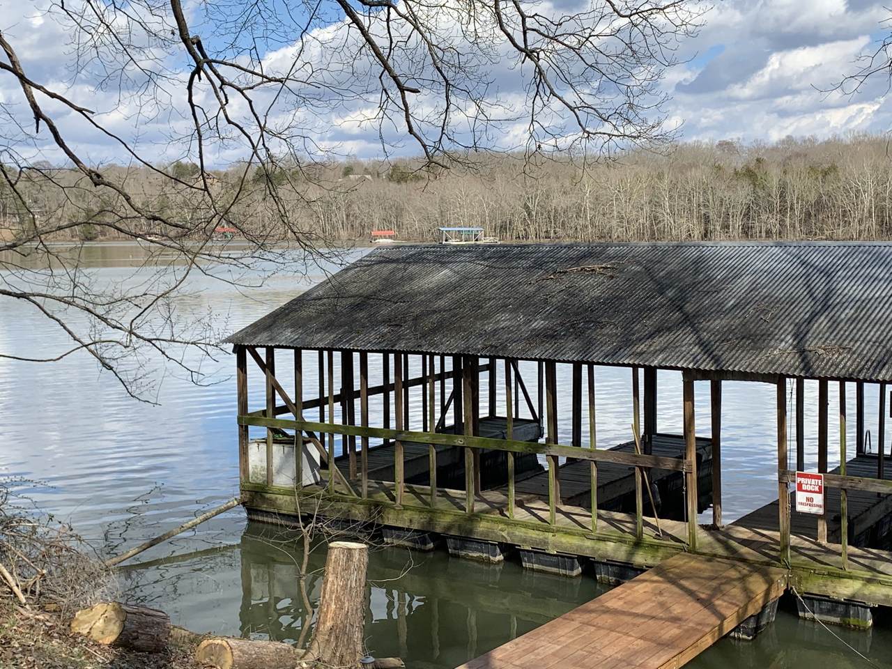 921 Bluff Dr - Photo 1