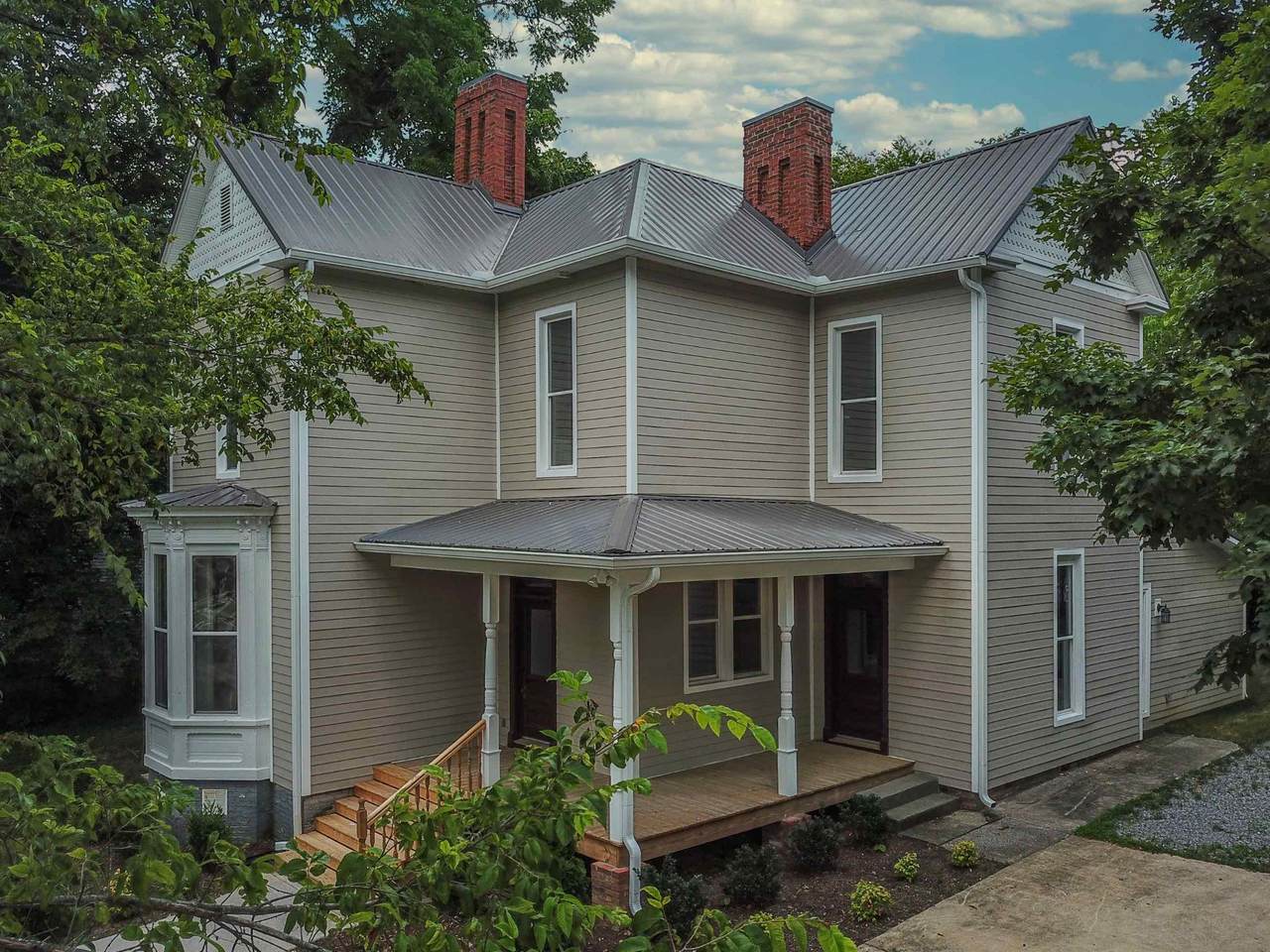 504 5th Ave - Photo 1