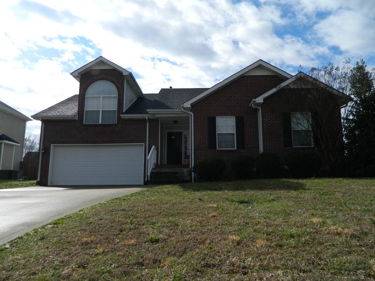 2766 Ann Dr - Photo 1