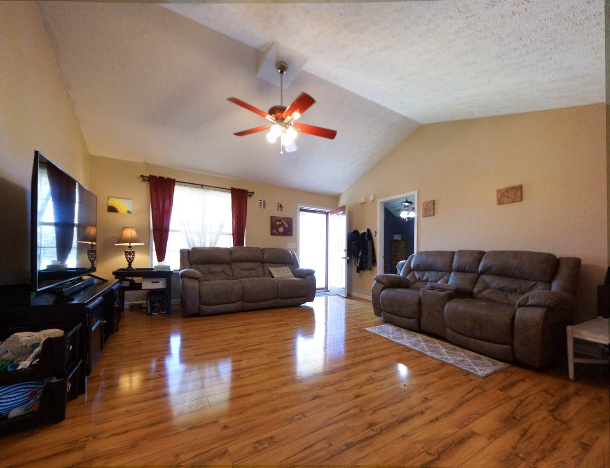 204 Paragon Dr - Photo 1 204 Paragon Dr - Photo 1