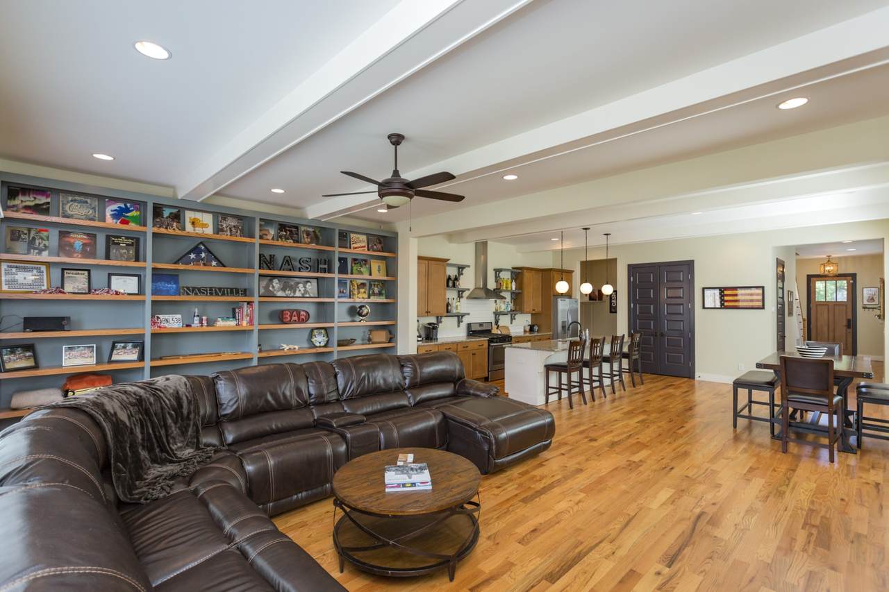 864 Kirkwood Ave - Photo 1