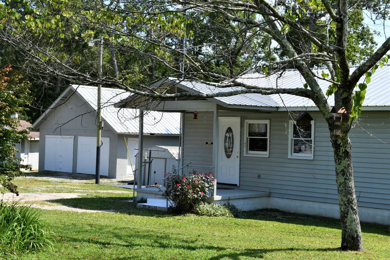 17 Oliver Ln - Photo 1
