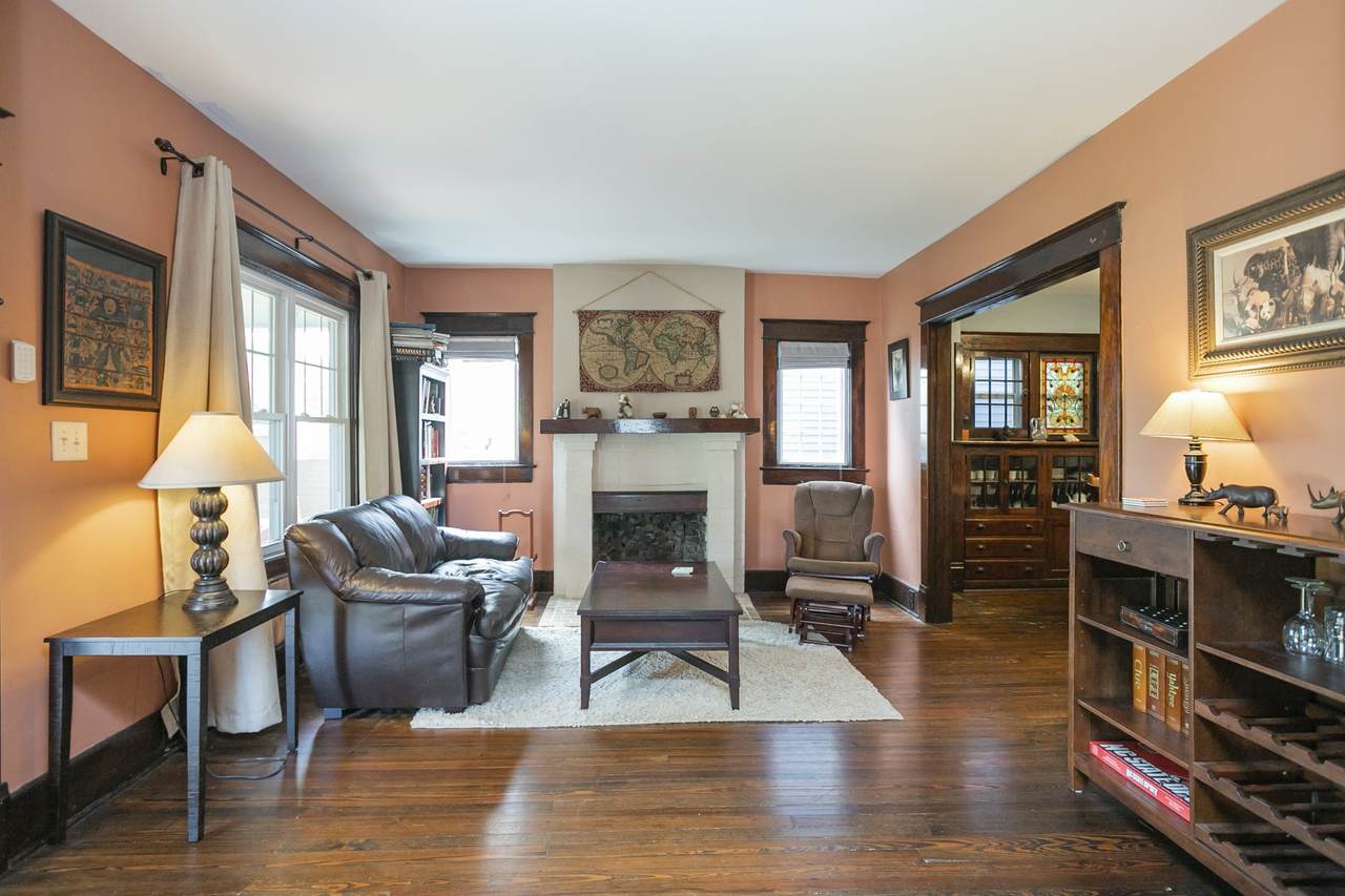 1006 W Eastland Ave - Photo 1