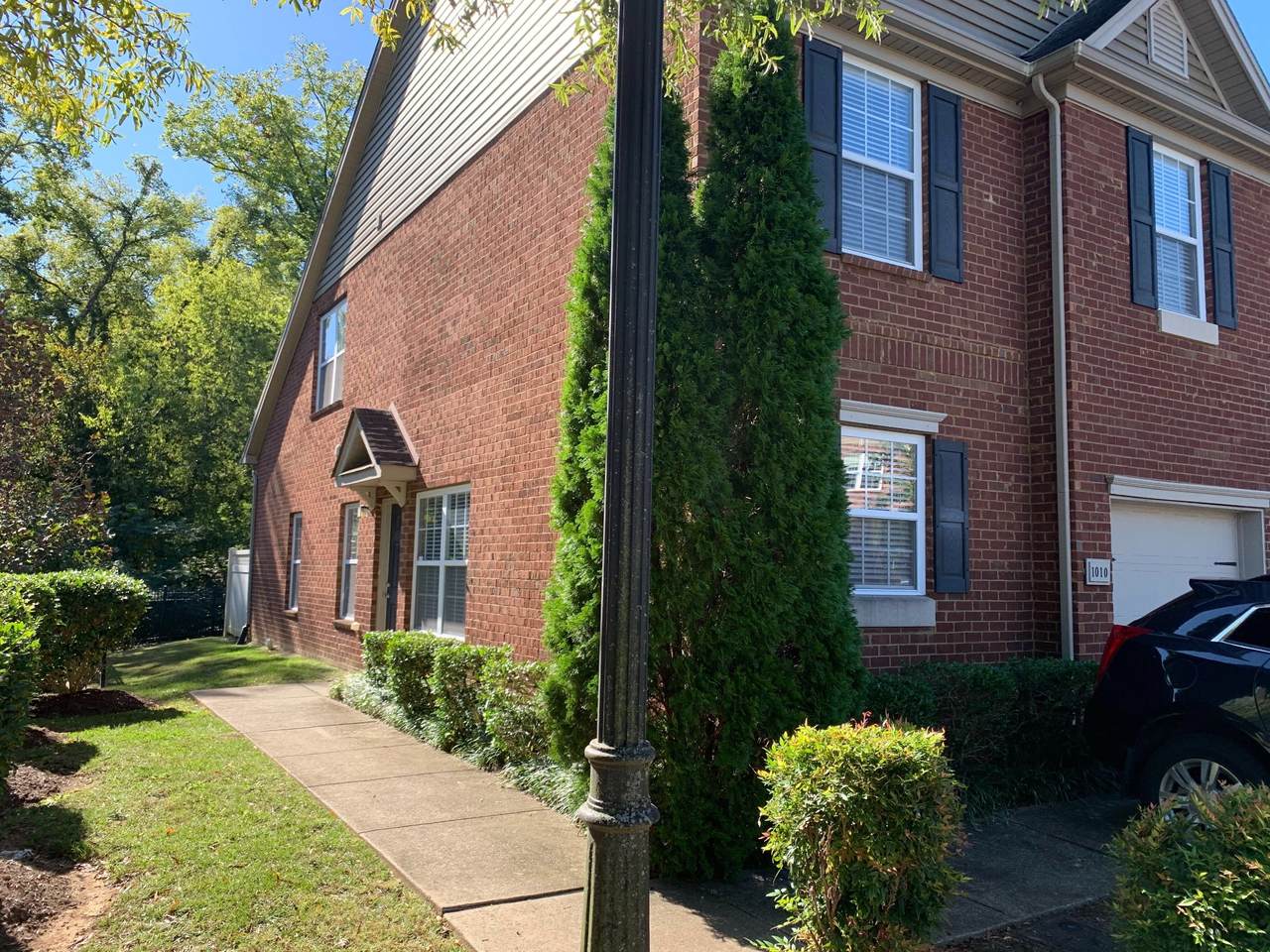 1010 Ashmore Dr - Photo 1