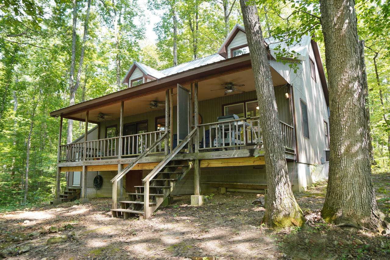 140 Huntington Dr - Photo 1