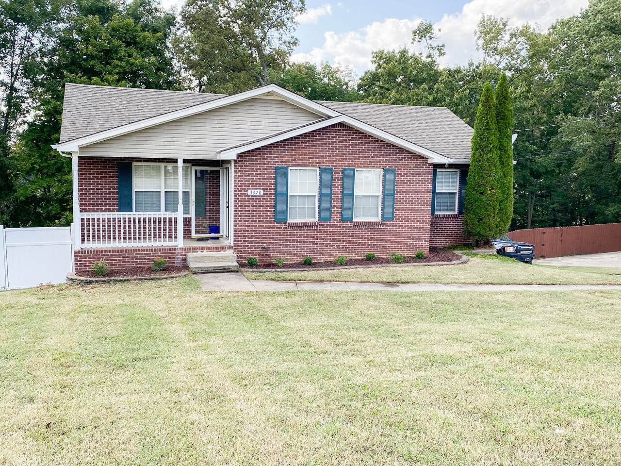 3370 N Henderson Way - Photo 1