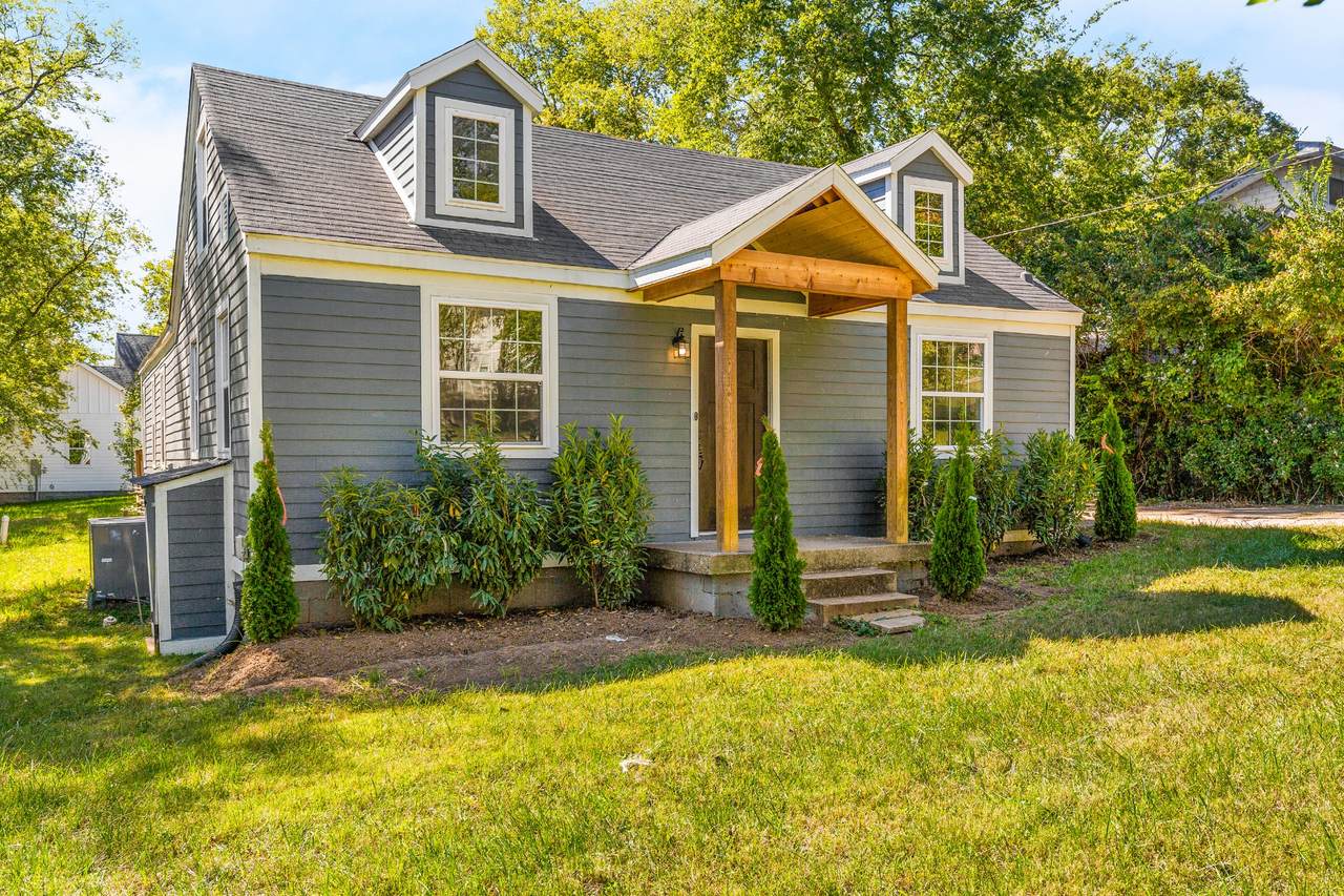 553 Westboro Dr - Photo 1