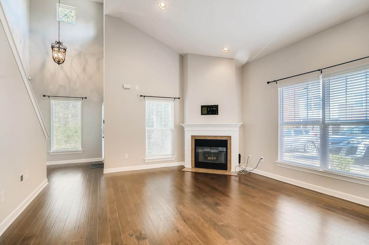805 Bracken Trl - Photo 1