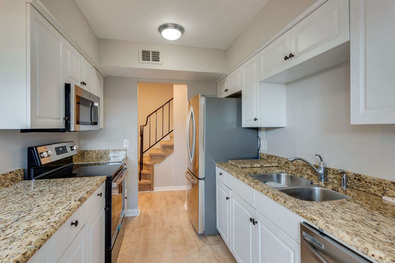 1900 Richard Jones Rd - Photo 1