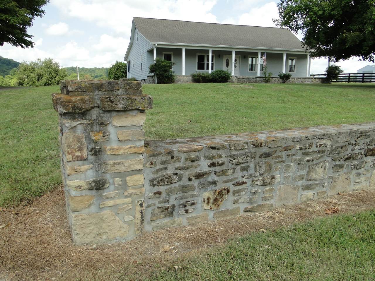 386 Creecy Hollow Rd - Photo 1