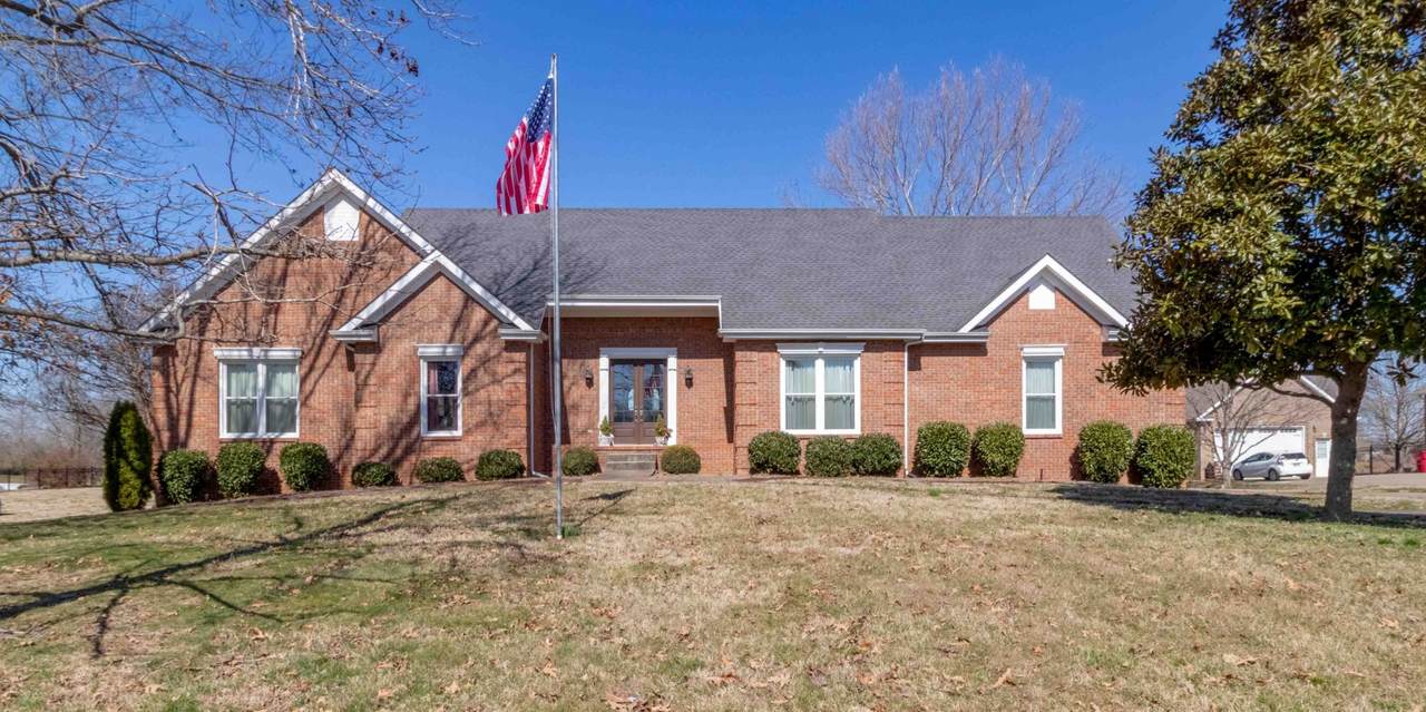 414 Savannah Trace Dr - Photo 1