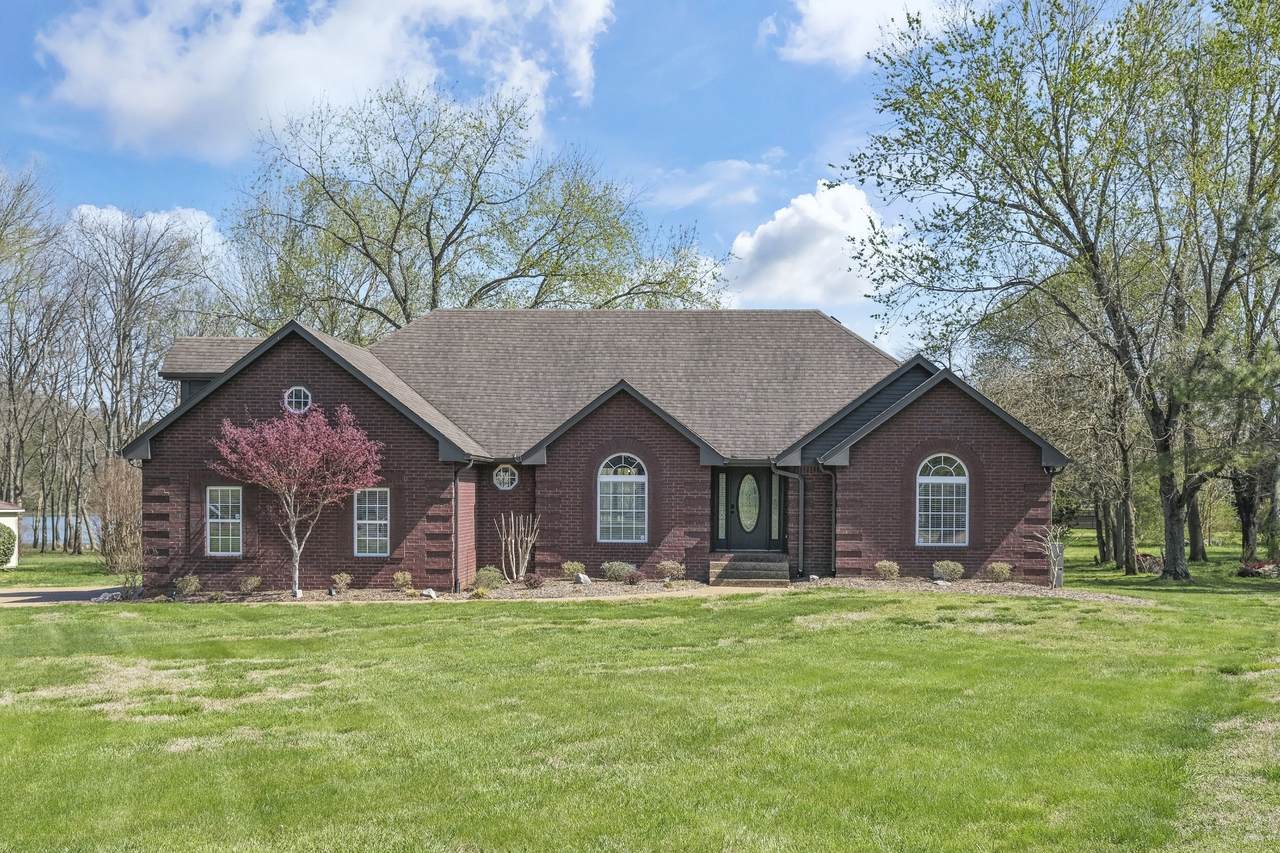 2017 Pointe Barton Dr - Photo 1