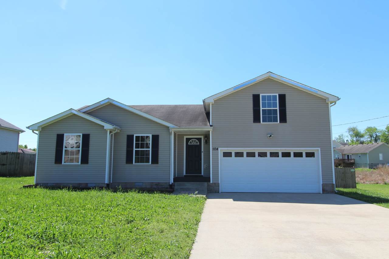 104 Kerrington Ct - Photo 1