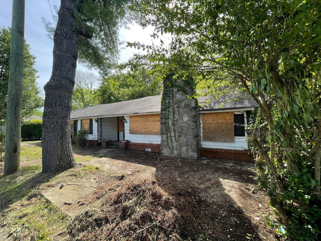 406 S Highland Ave - Photo 1