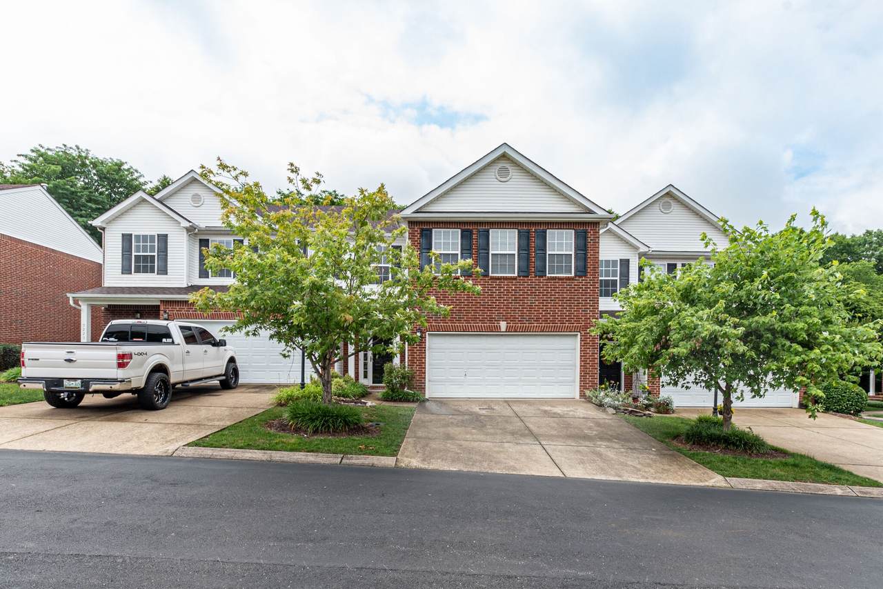 5225 Southfork Blvd - Photo 1