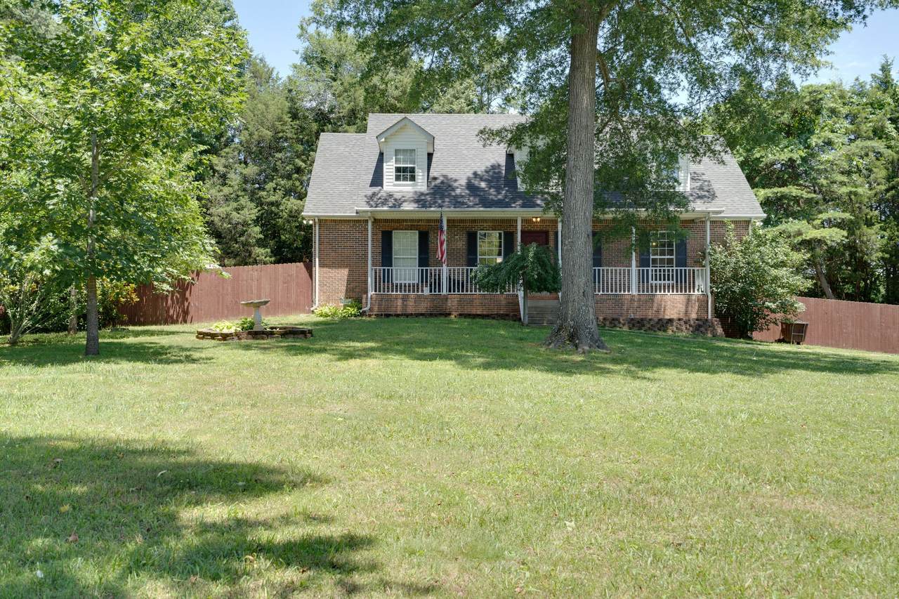 1013 Pine Ct - Photo 1