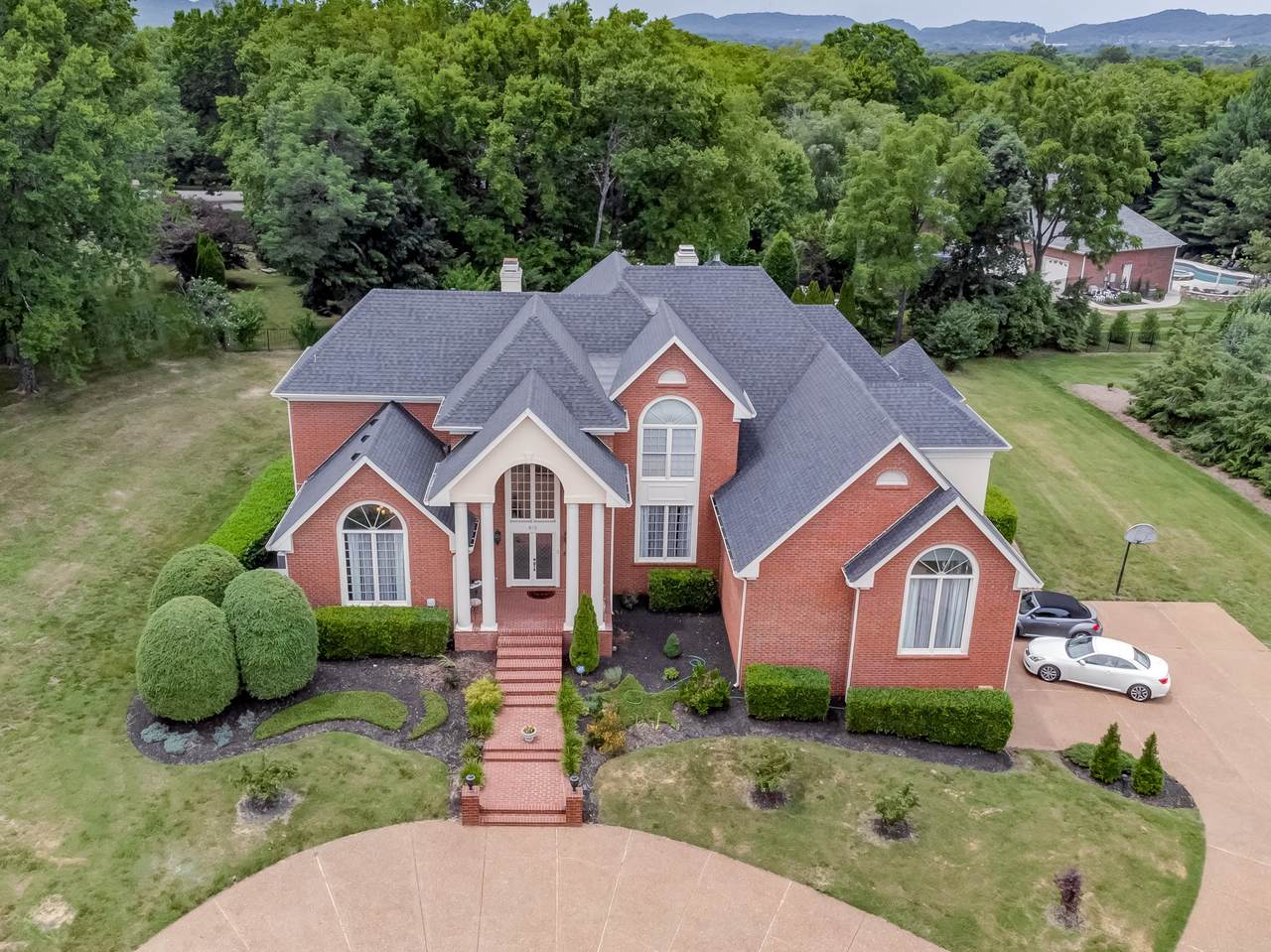 815 Jones Pkwy - Photo 1