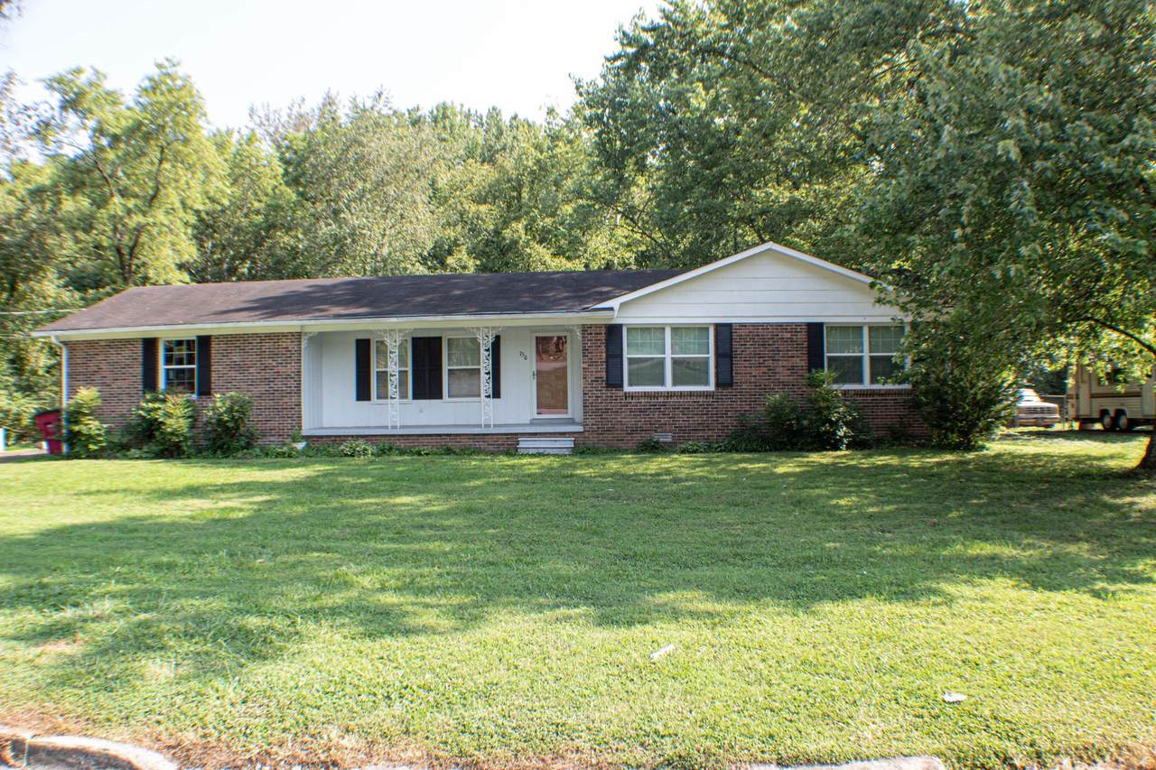 750 Jackson Ave - Photo 1