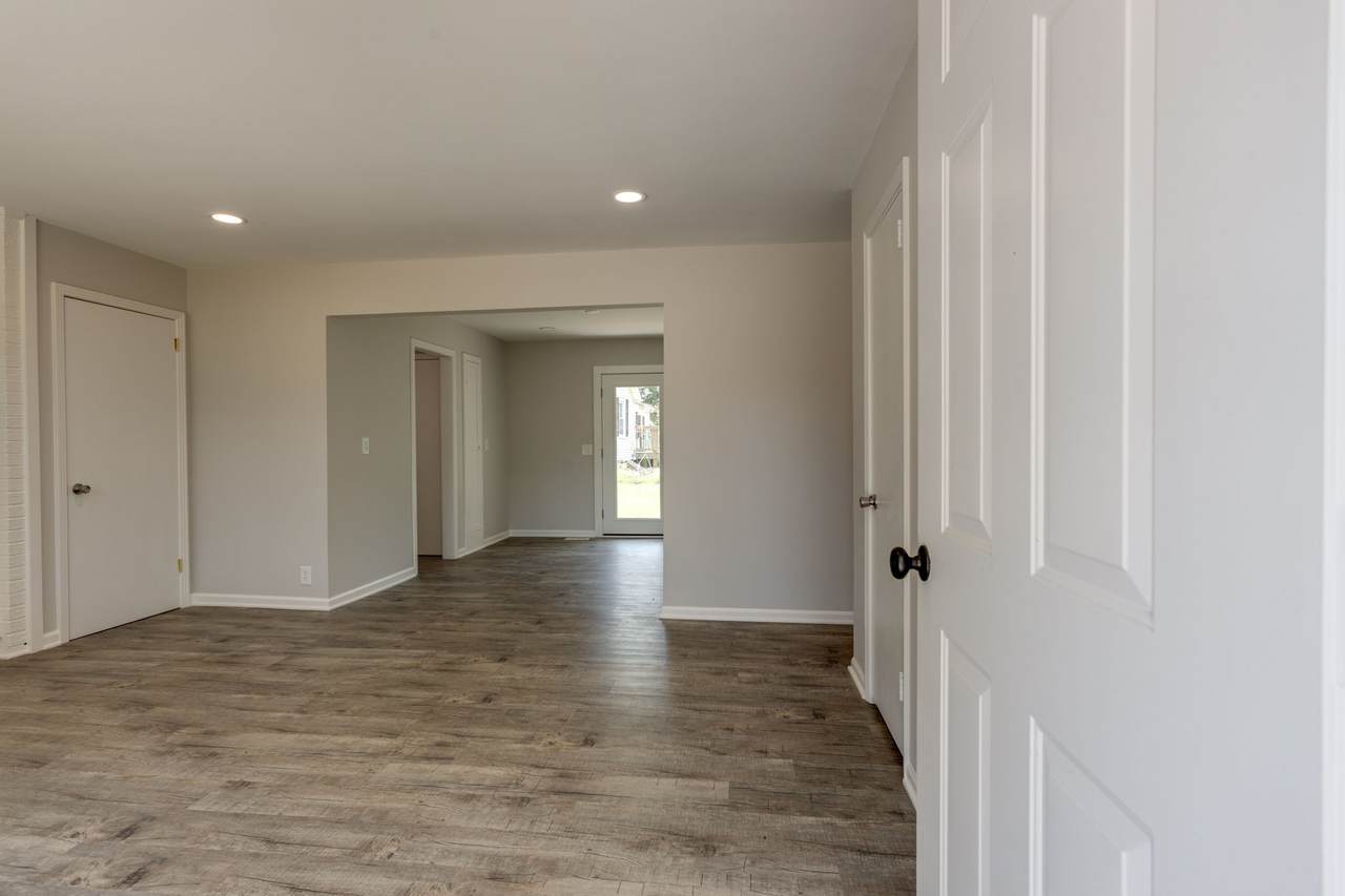 400 Highway 76 - Photo 1