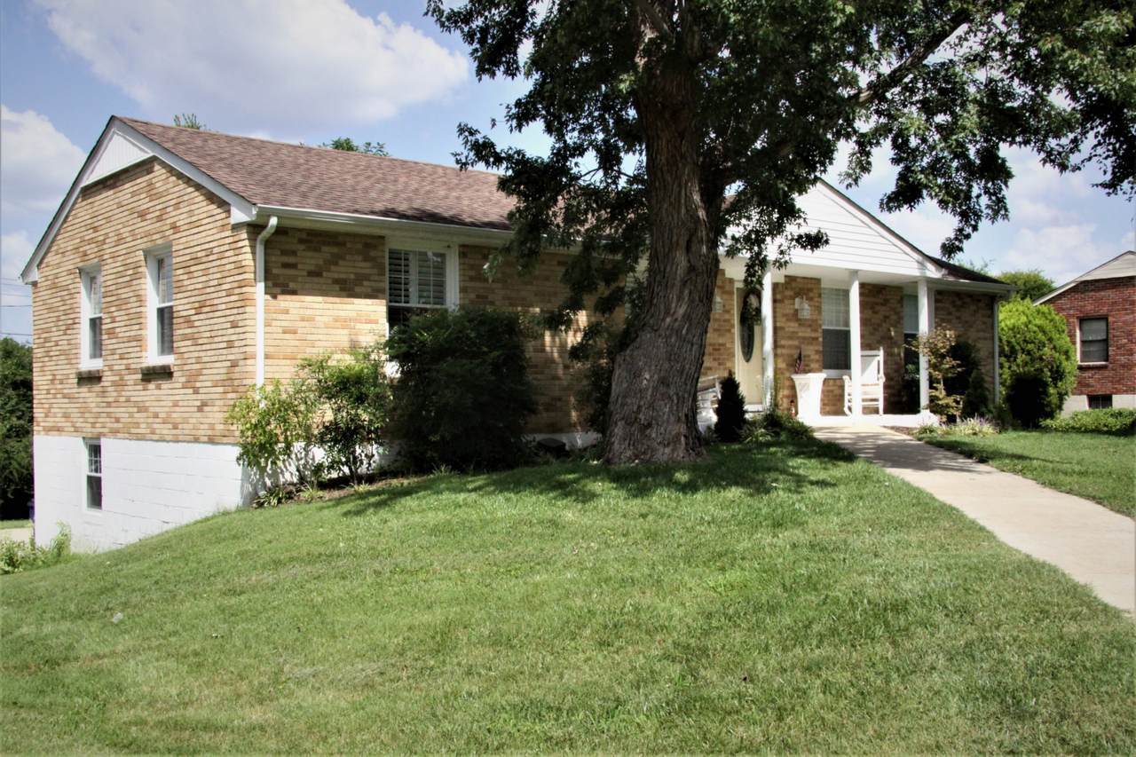 404 Parkview Dr - Photo 1