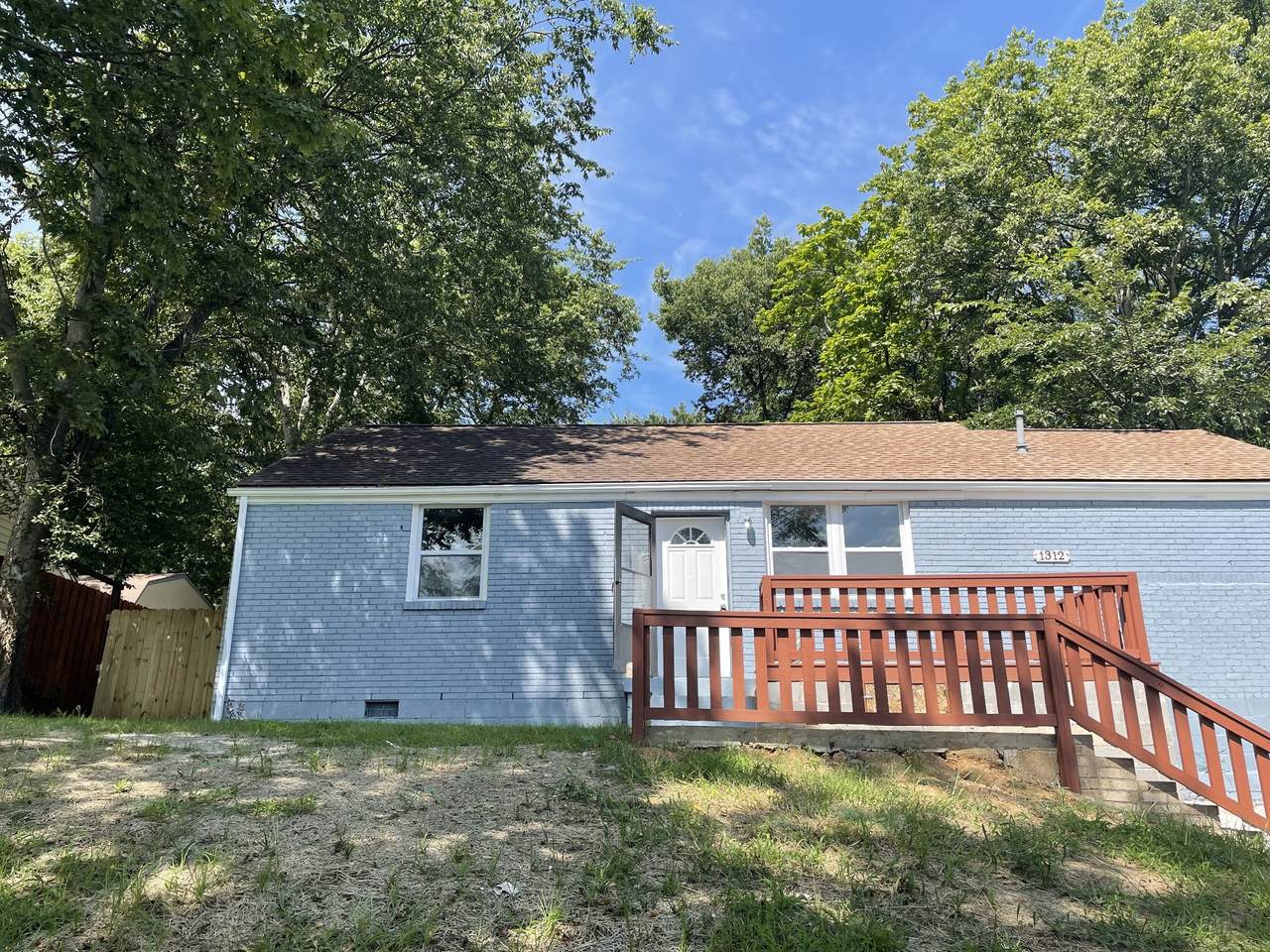 1312 Saturn Dr - Photo 1
