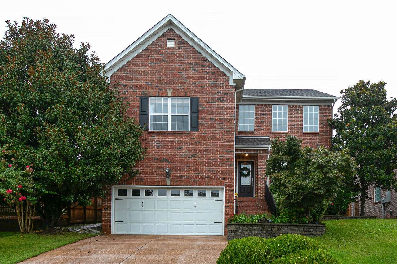 609 Palisades Ct - Photo 1