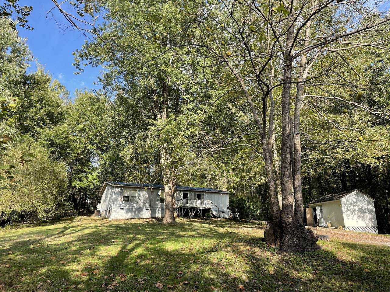 2772 Williamsport Pike - Photo 1