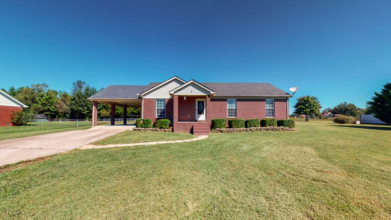 82 W Point Dr - Photo 1
