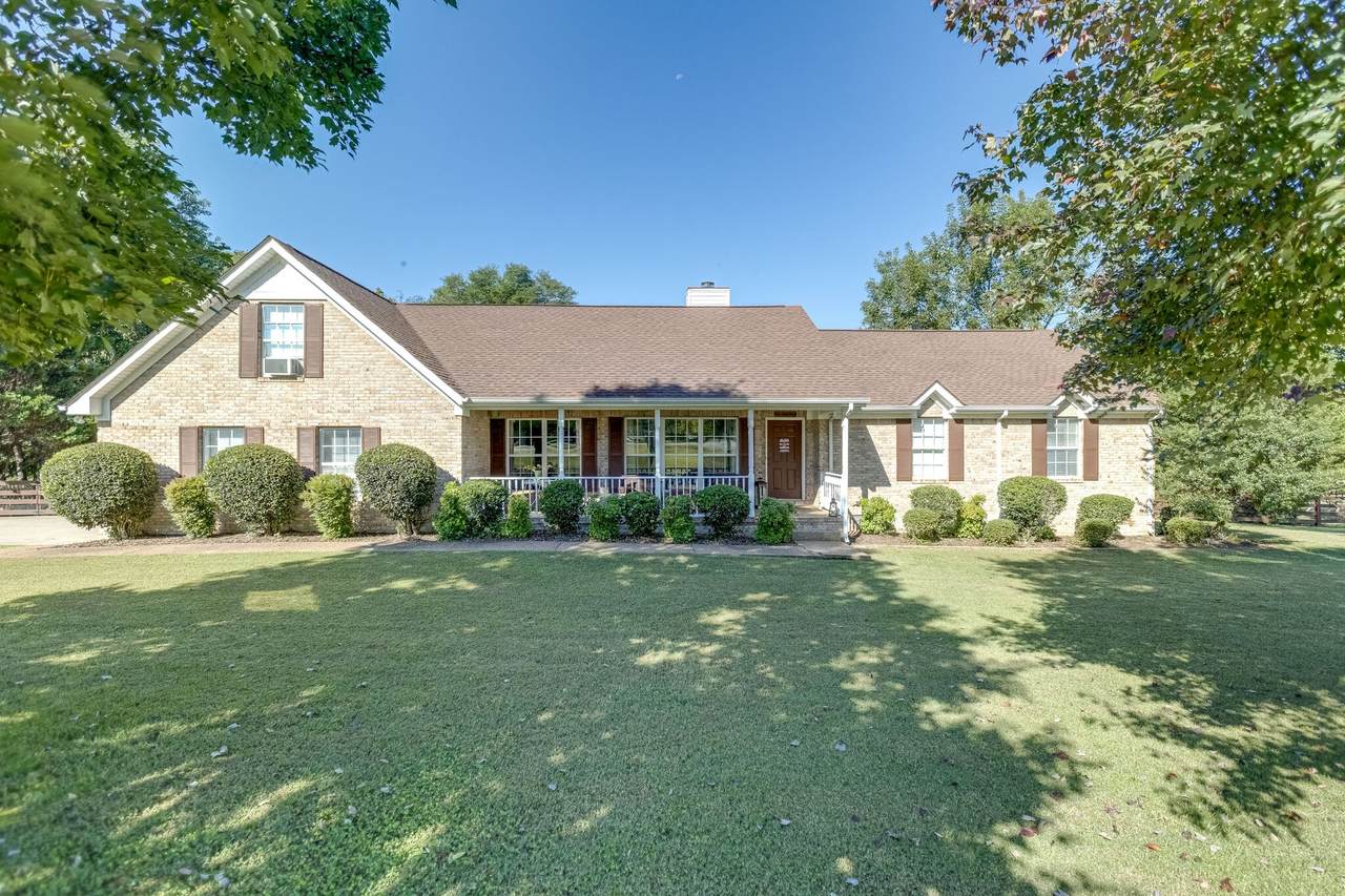 628 Charles Ln - Photo 1