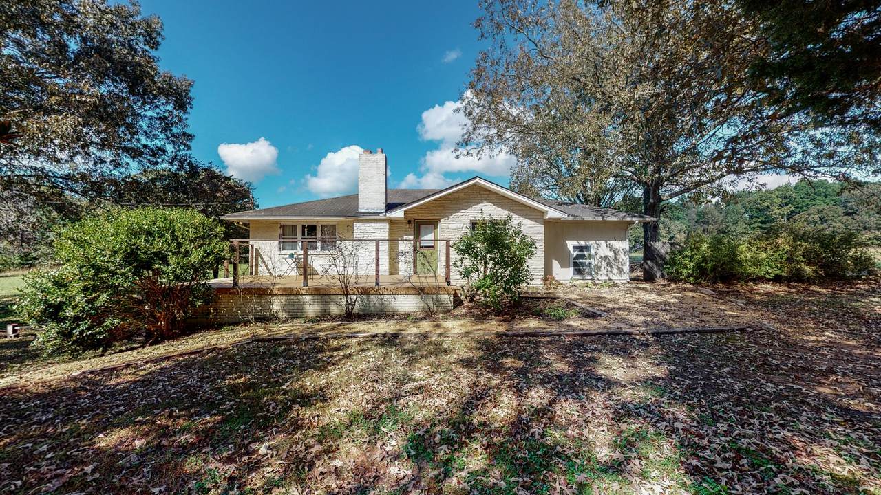 1435 Summertown Hwy - Photo 1