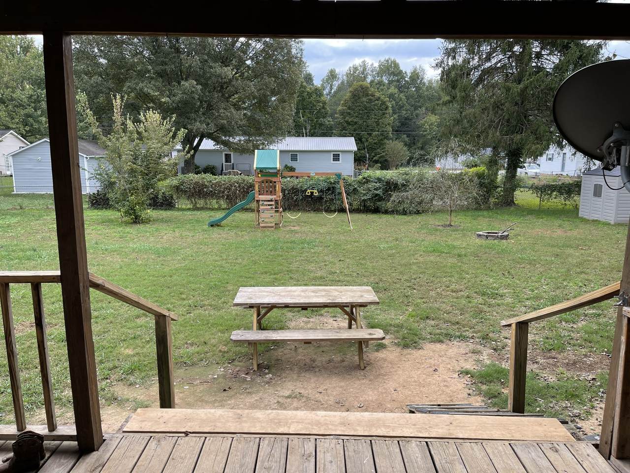 106 Glade Dr - Photo 1
