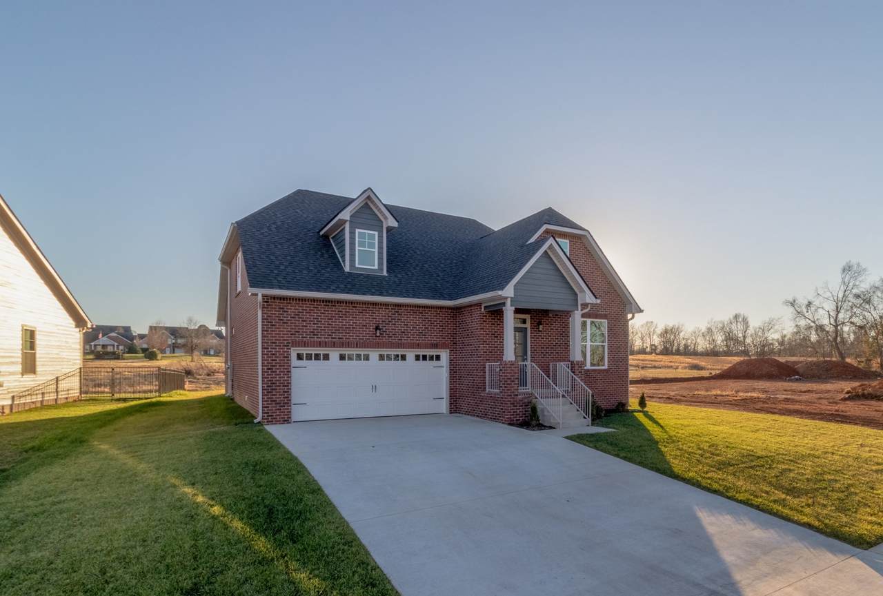 142 Cottage Ln - Photo 1