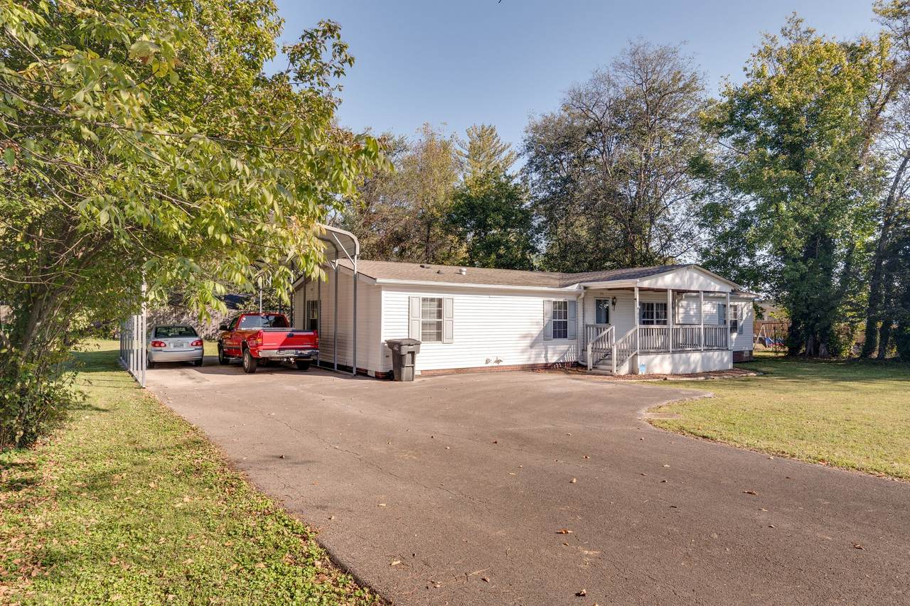 513 6th Ave - Photo 1