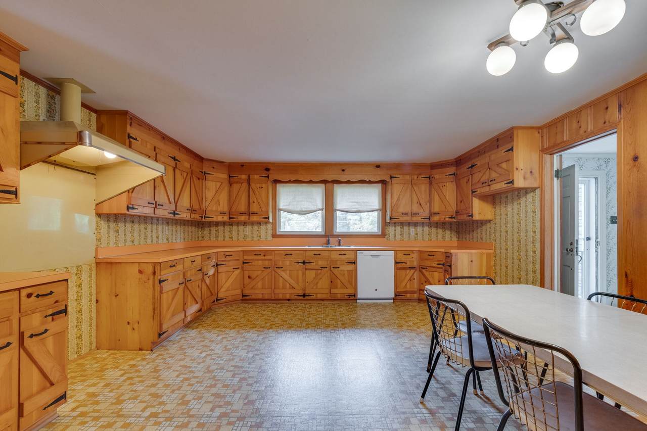 875 Yell Rd - Photo 1