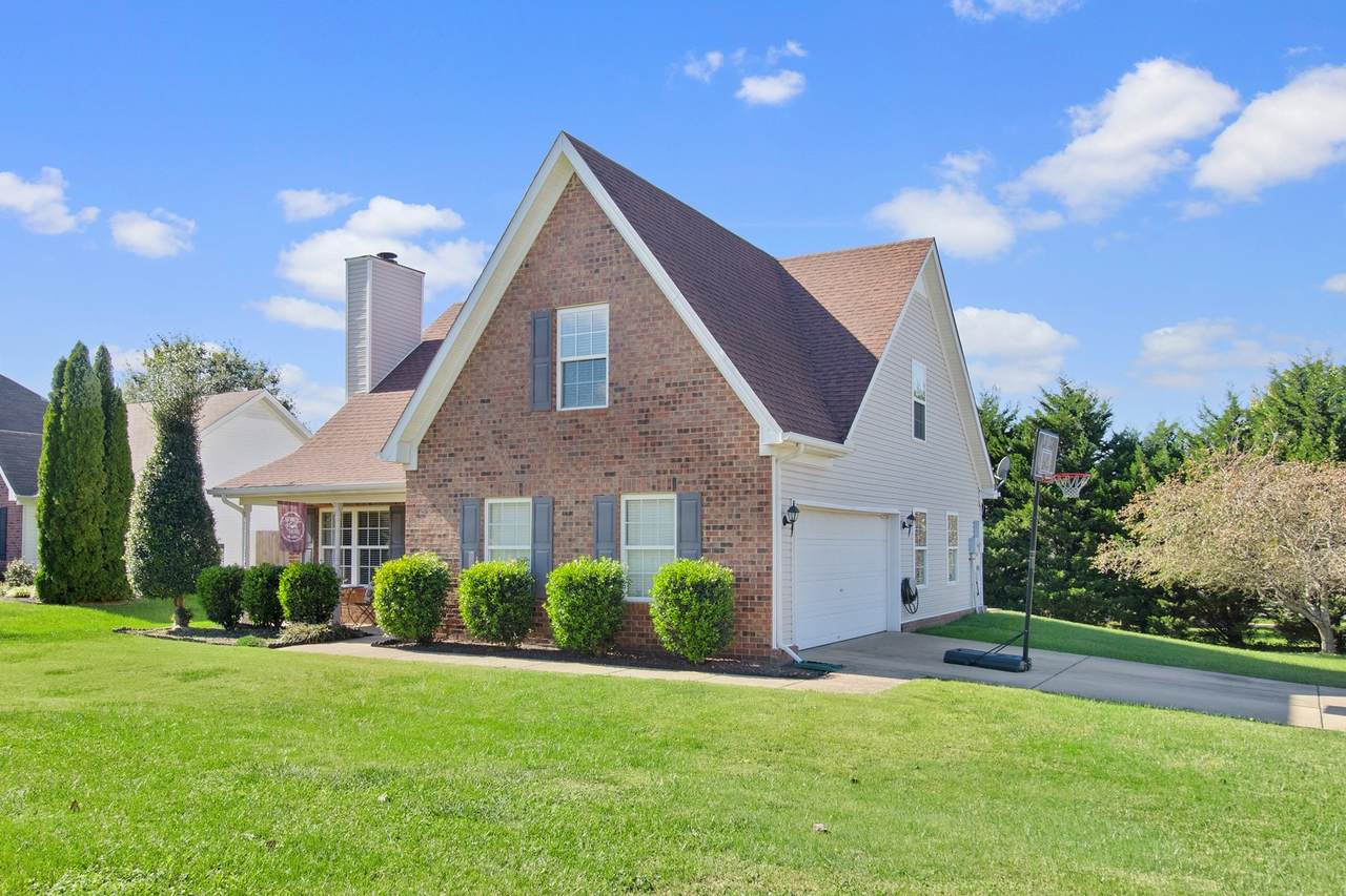 2109 Long Meadow Dr - Photo 1