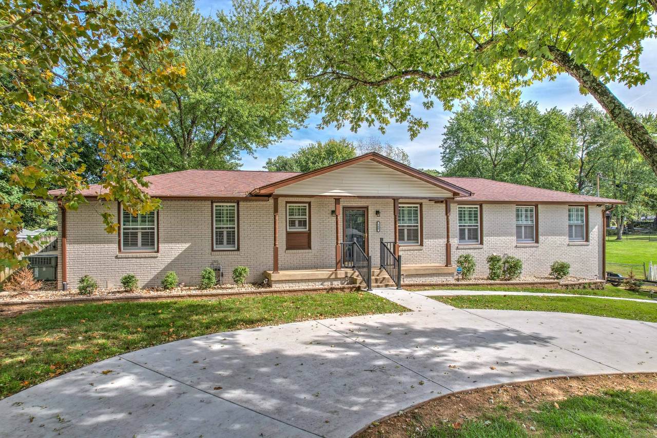 140 La Plaza Dr - Photo 1