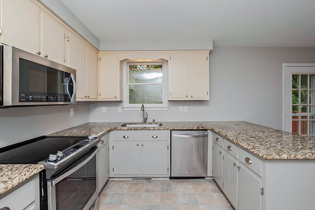 1229 Cottonwood Dr - Photo 1