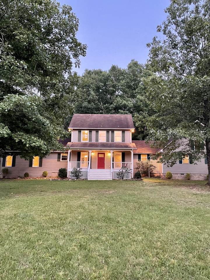 960 Laurel Lake Dr - Photo 1