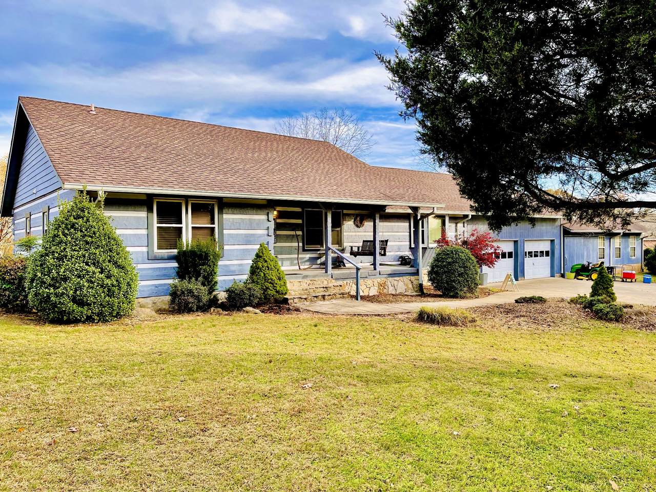 176 Callis Rd - Photo 1