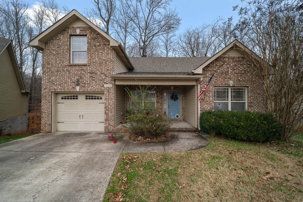 323 David Dr - Photo 1