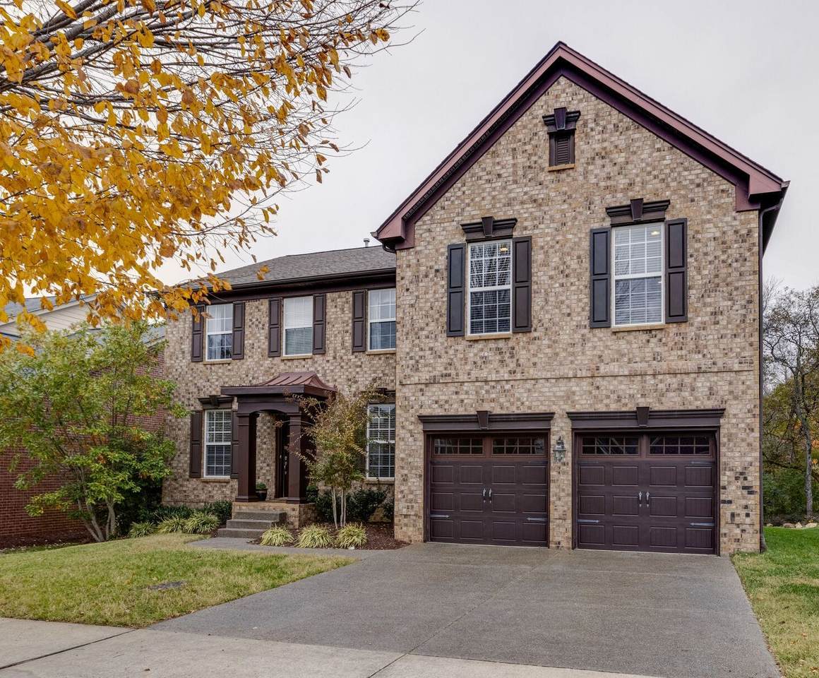 9021 Macauley Ln - Photo 1