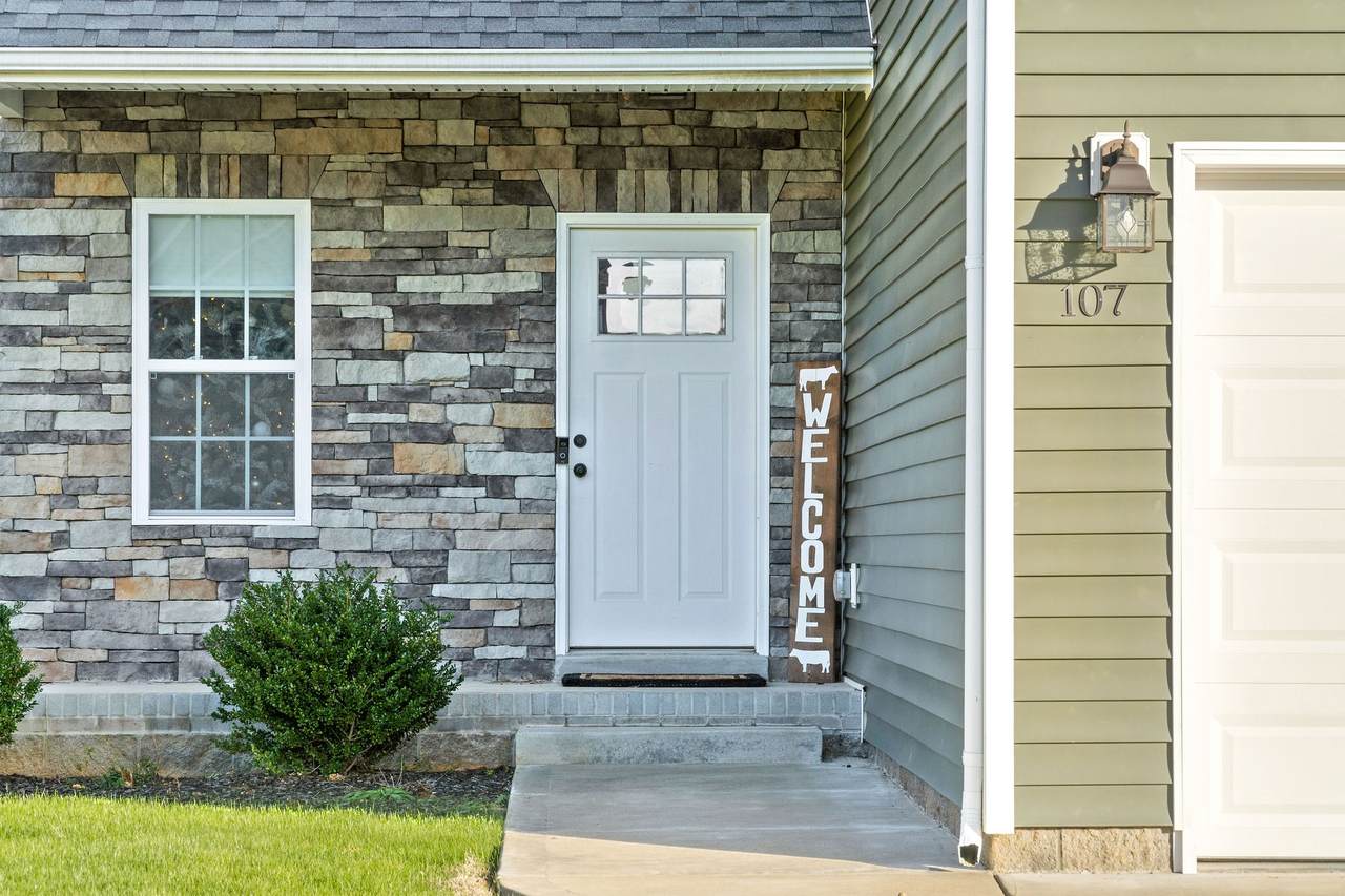 107 Sycamore Hill Drive - Photo 1