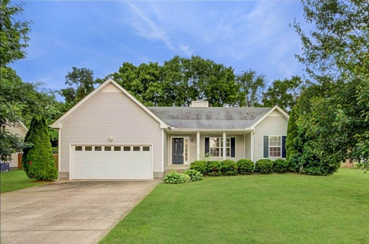 4049 New Grange Cir - Photo 1