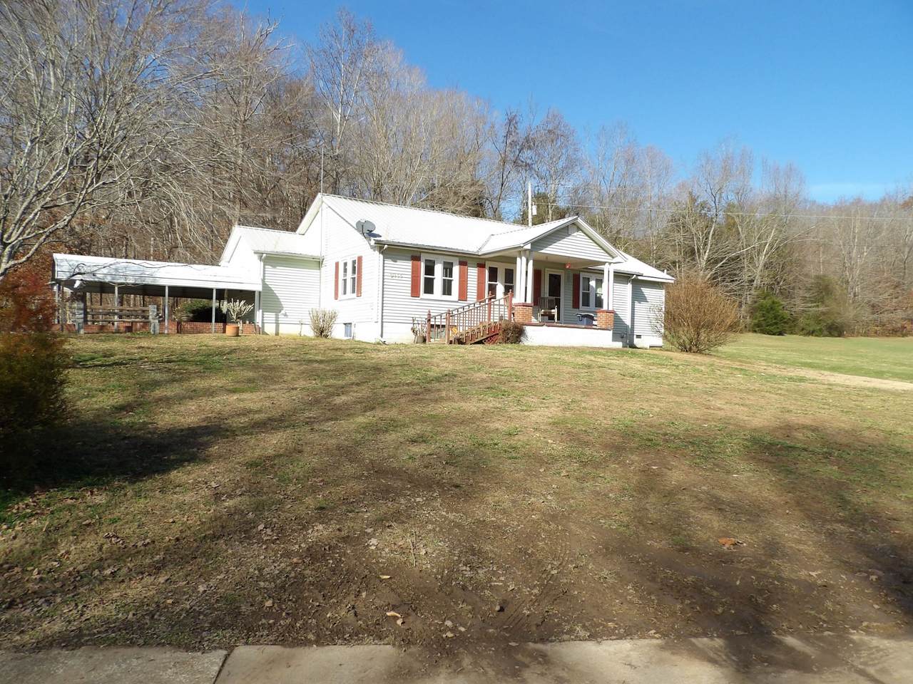 2035 Skyview Dr - Photo 1