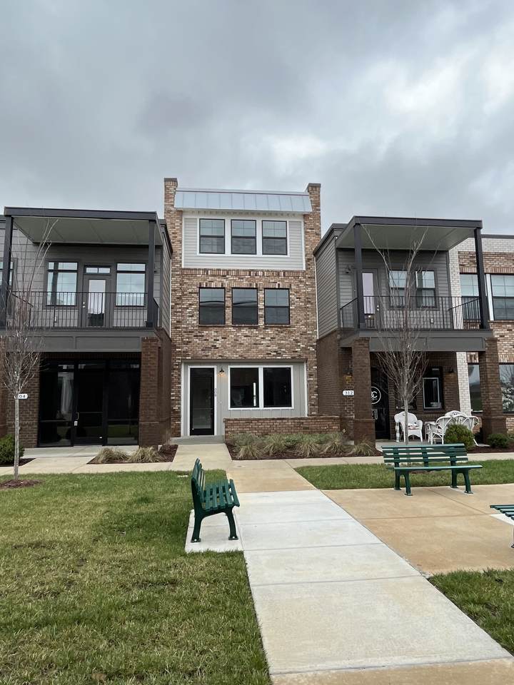 308 Daxton Place - Photo 1